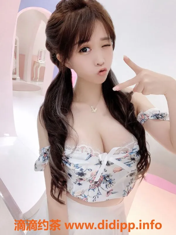 广州楼凤-广州天河区小妖精，视频认证，真实靠谱