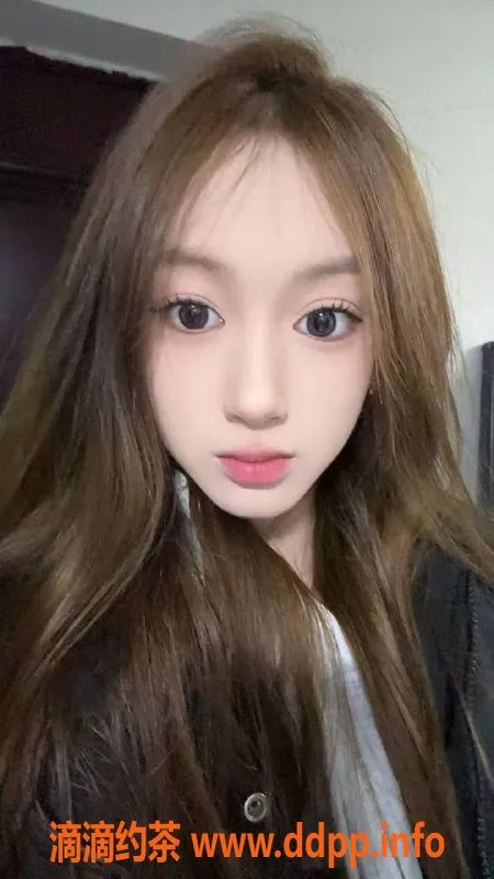 长沙楼凤-雨花区玲珑，162cm 75斤 19岁温柔妹子等你来体验！