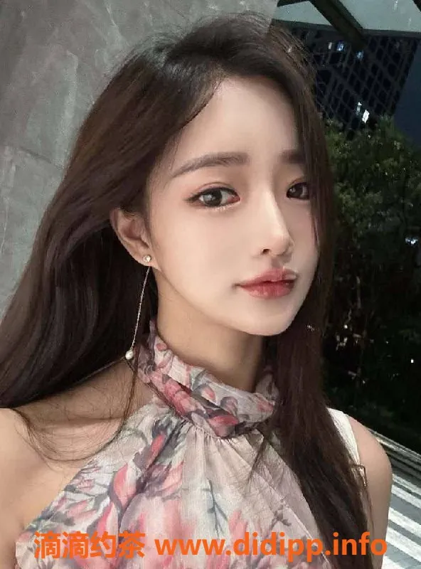 广州楼凤资源信息,天河妍妍，2400元起，性感又迷人