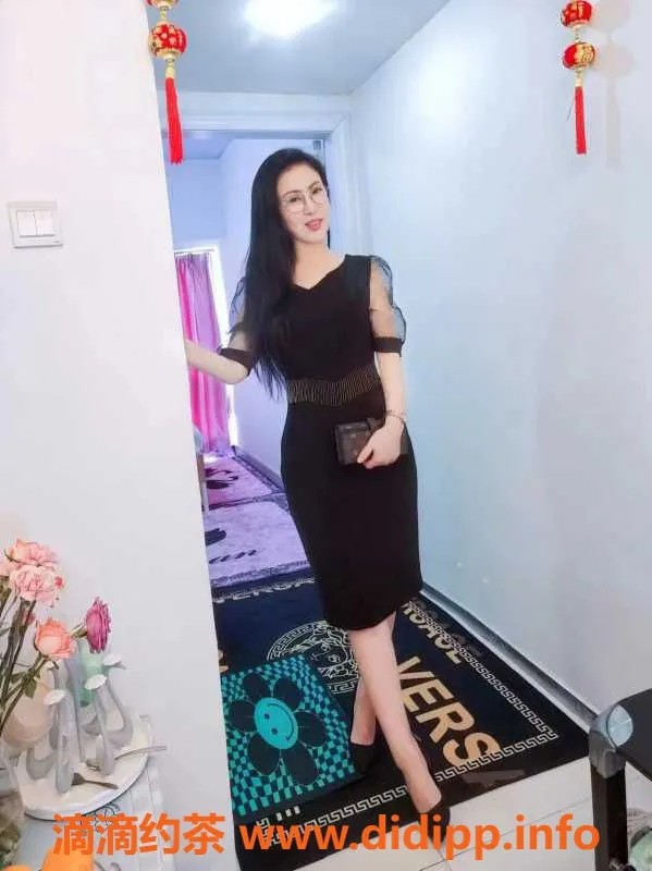深圳楼凤-罗湖熟女芸姐：166cm，55kg，300元，43岁