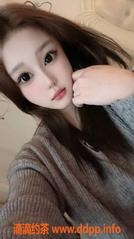 长沙楼凤资源信息,开福区嫩妹铃铛，18岁大胸潮喷服务