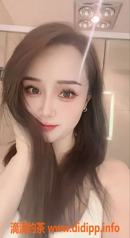 成都上门服务-火车南站少妇葡萄，性价比高，服务超棒！