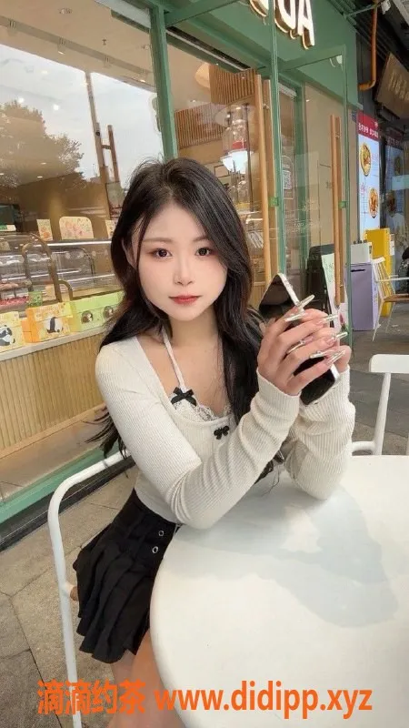 成都楼凤-红牌楼晓琪，性价比高的6p嫩妹车