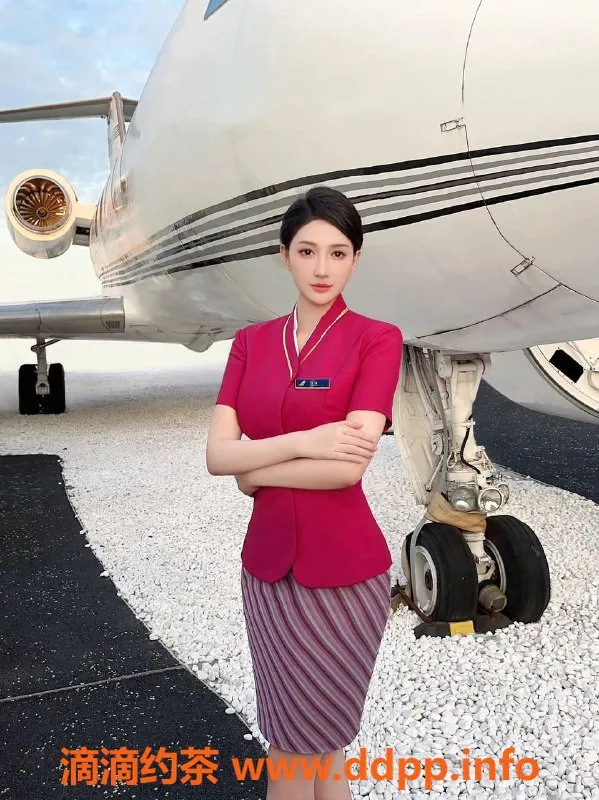 厦门楼凤-思明空姐CC，身高六米，做舌吻服务