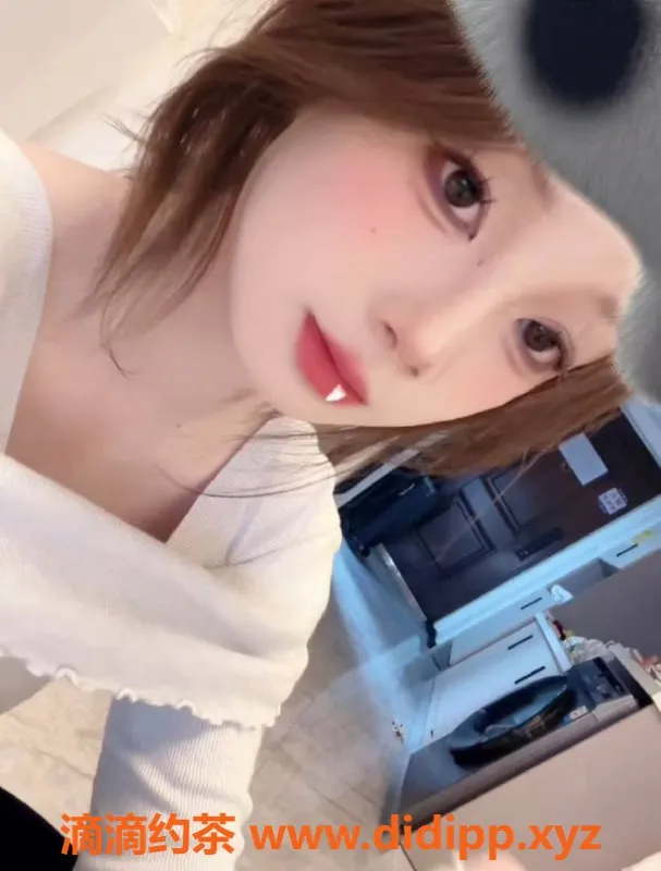 广州楼凤-天河嫩妹小莹，优质服务600元