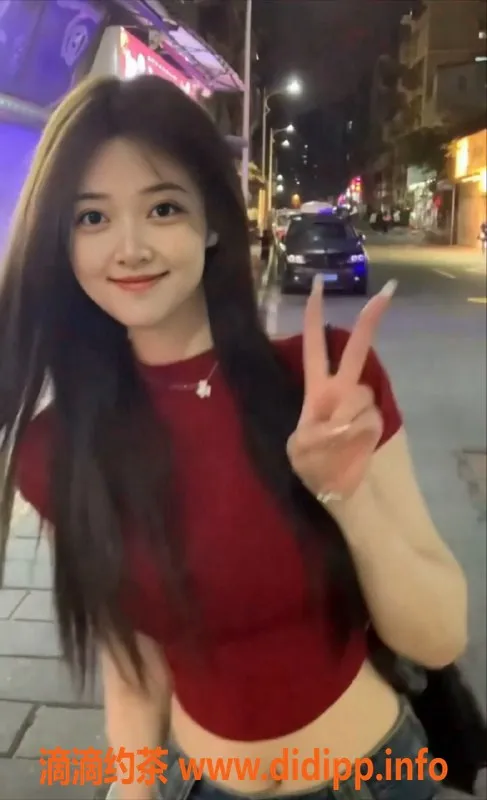 深圳楼凤-龙华御姐迪迪，亲亲舌吻服务，价格亲民！