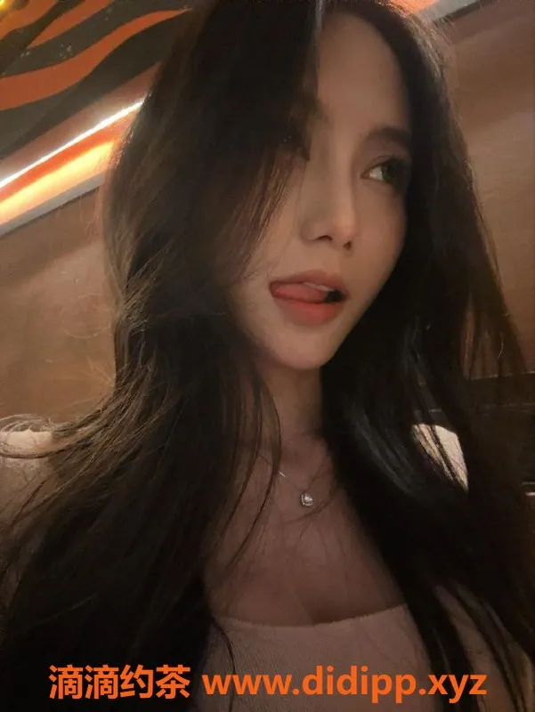 广州楼凤-天河许纯美：大胸御姐，7P鸳鸯浴等你体验！