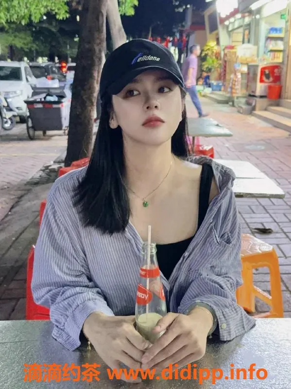 广州楼凤-海珠御姐小莱，7P鸳鸯浴享受大胸服务