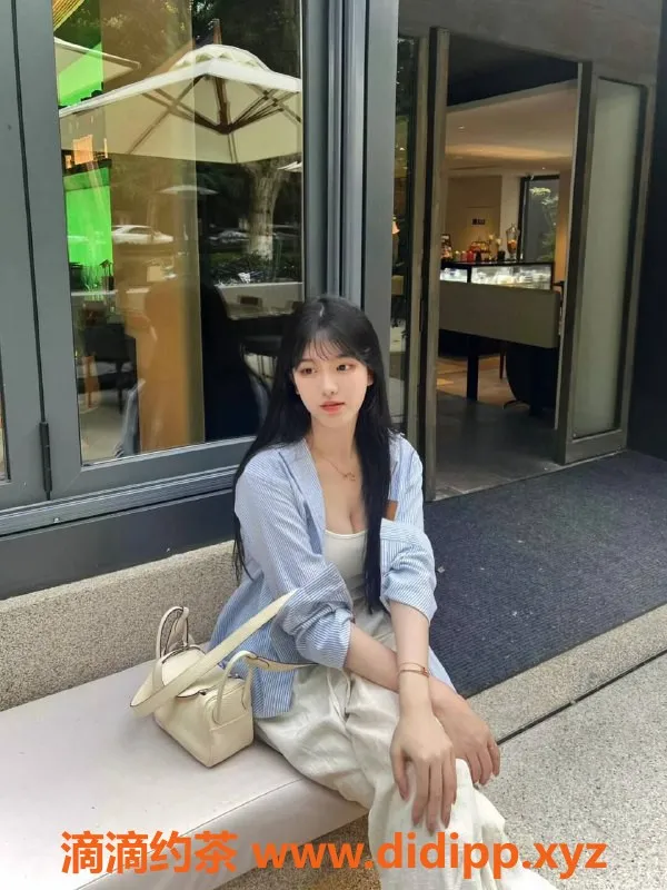 杭州楼凤-上城区呆小雨，1400p超值体验等你来！