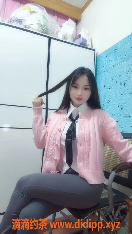 成都楼凤-成都武侯区露露，25岁胸D，500元/60分钟自聊服务