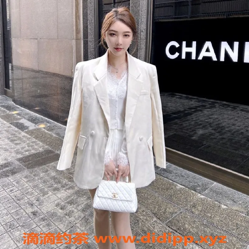 上海楼凤-黄浦丽娜，173高挑美女，性感C+，2000P服务