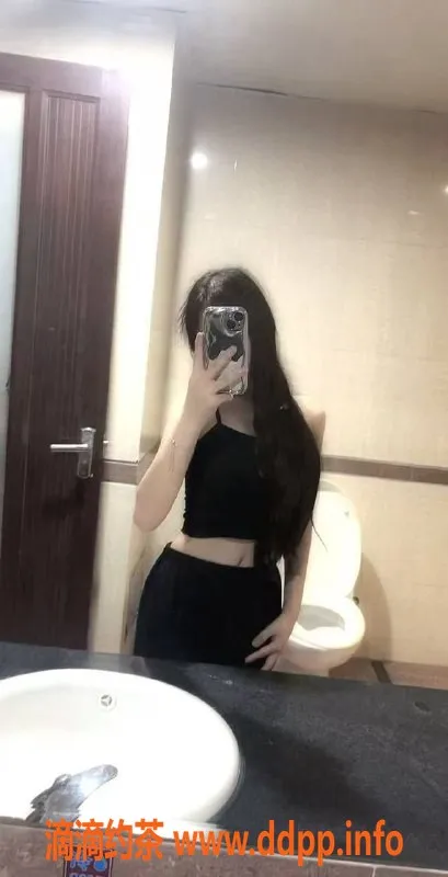 厦门楼凤-集美莲花国际05小萝莉，160/44/34B嫩妹服务