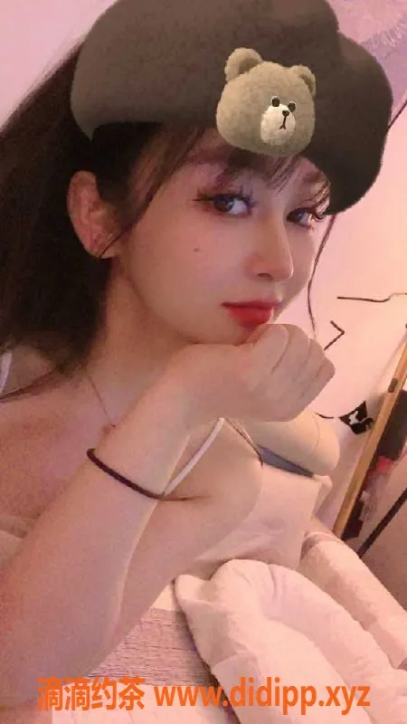 深圳楼凤-深圳罗湖笑笑 25岁 身高160CM 价格500元起