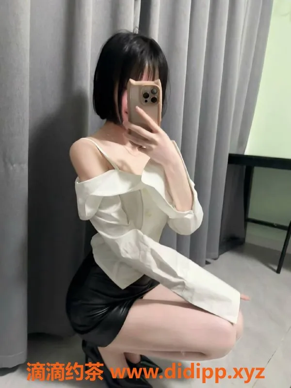 杭州楼凤-上城嫩妹夏夏，900元享舌吻及69互舔服务