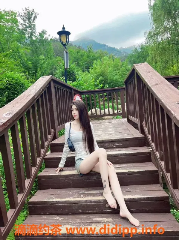 福州楼凤-仓山区23岁丹妮，身高172，900元起，激情服务等你体验！