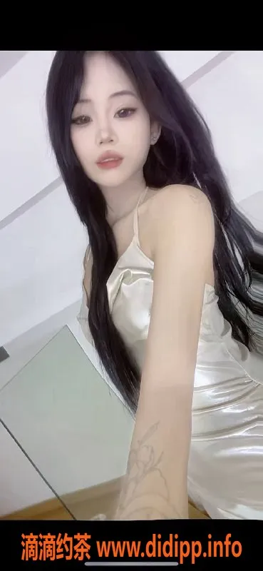 长沙楼凤-岳麓区19岁小竹，162cm 90cm B罩杯，服务超全面