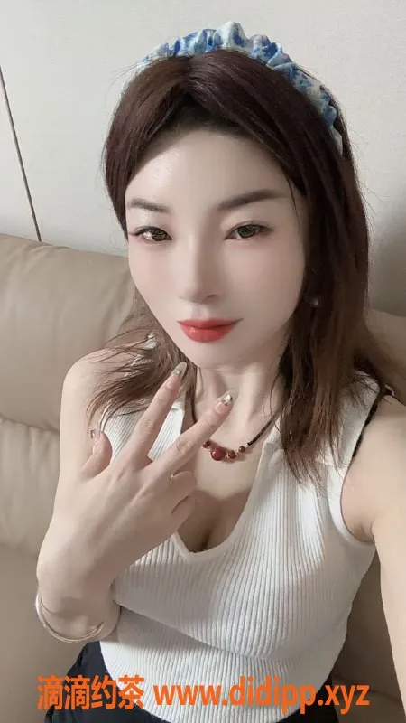 广州楼凤-广州黄埔嘉怡，600元起蛇吻服务