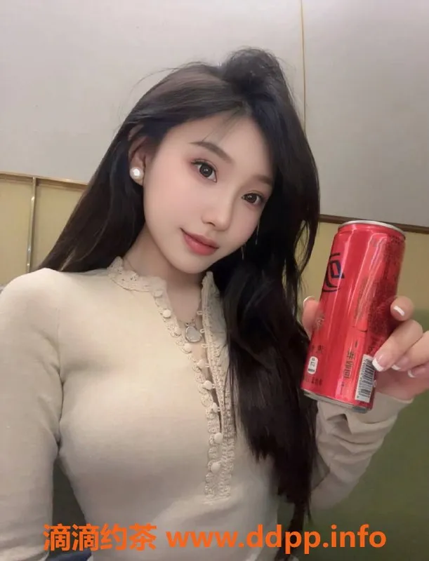 广州楼凤-白云媛媛，御姐大胸8P，舌吻双飞等你体验！