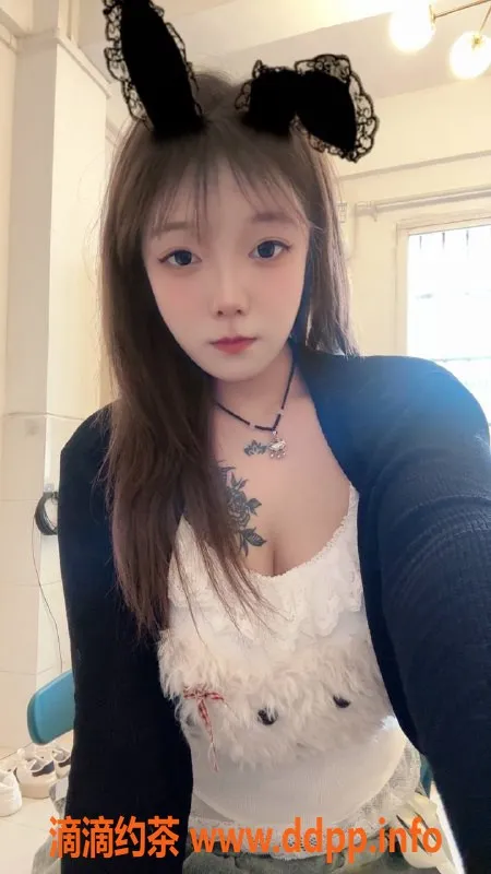 广州楼凤-天河嫩妹小雅，体验鸳鸯浴乐趣