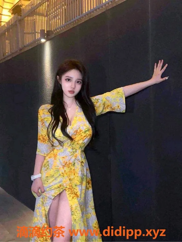 北京楼凤-朝阳区小悦悦，极品双阴，1700起步！