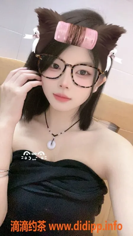 广州上门服务-广佛靠谱小雪，12-2点上门服务，价格1400-1800元