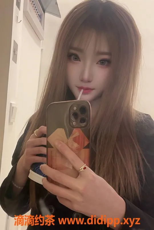 广州楼凤-佛山金沙洲小猫咪，700p停车，优质服务等你来体验！