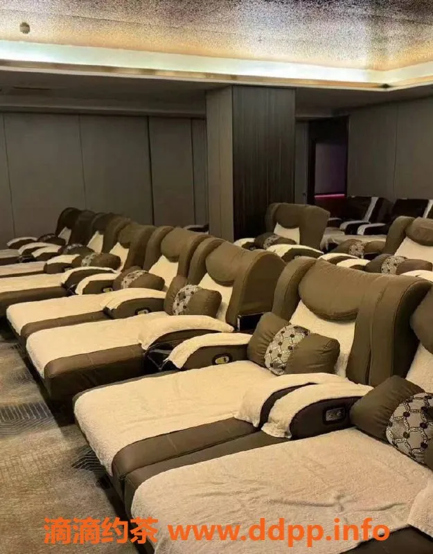 广州女仆店-广州海珠新店：全真空丁字舞女仆服务