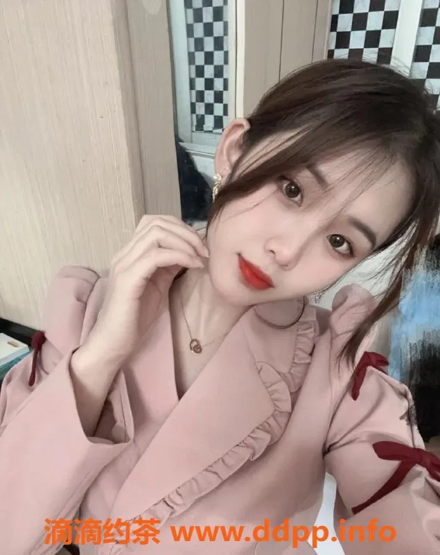 广州楼凤-天河御姐花梦瑶，12P大胸服务等你体验