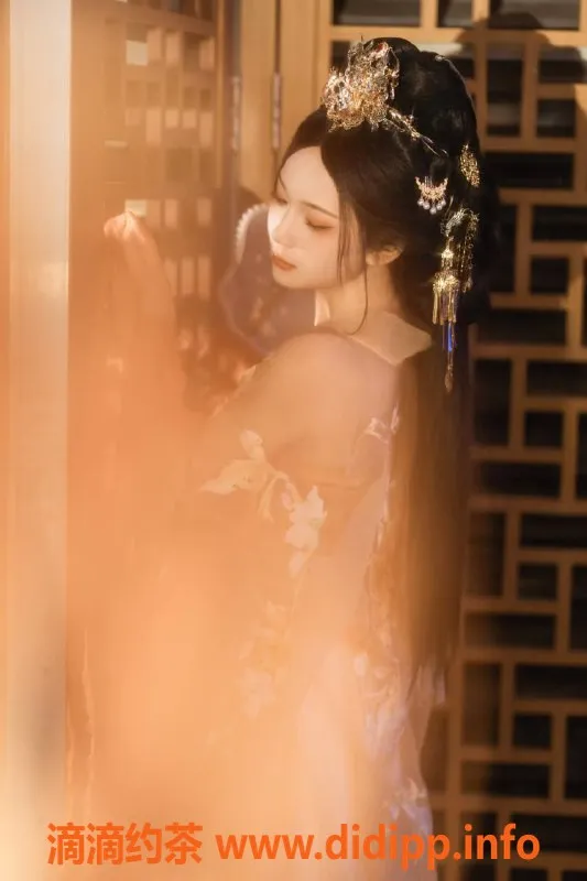 北京楼凤-石景山小屁孩，1200元嫩妹服务，放心出击！