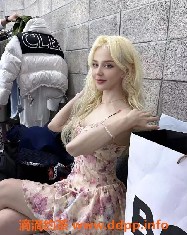 北京楼凤-朝阳芬兰洋酒，21岁高挑模特，2200元体验