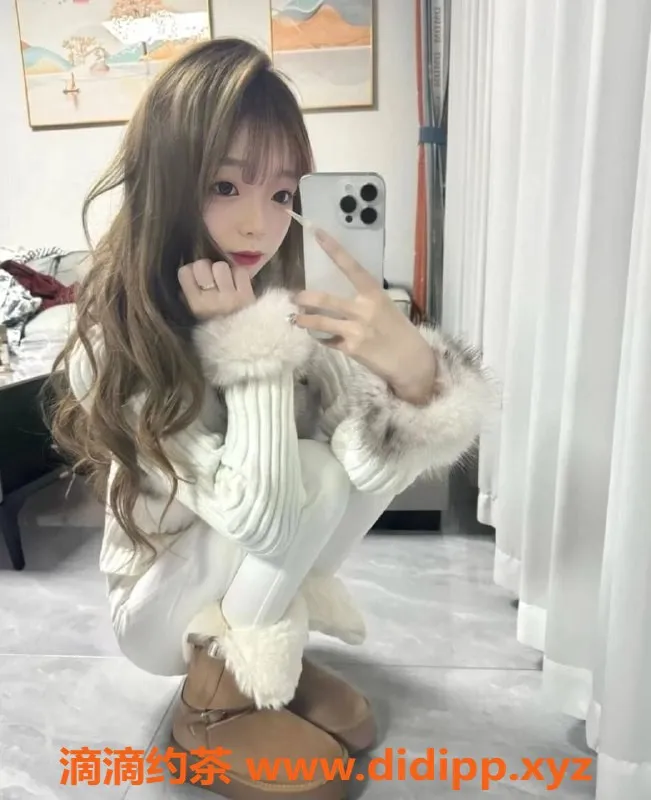 成都楼凤-高新区嫩妹甜甜，7p大奶优惠服务等你来享！