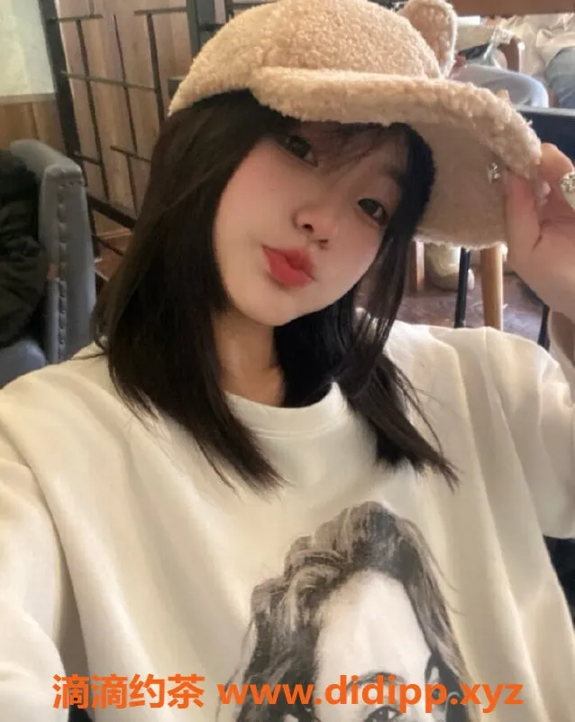 上海楼凤-普陀年糕学生妹，160cm肤白嫩妹，1100元开启美妙体验