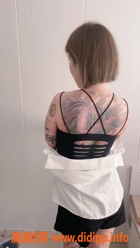 北京楼凤-通州新光大中心美丽短发妹子视频认证