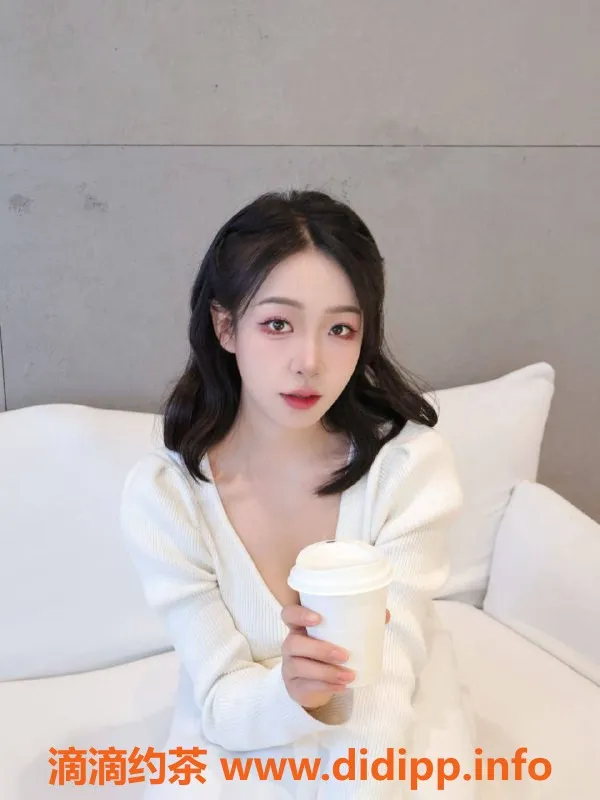 上海楼凤资源信息,静安小鹿，160cm，D罩杯，1500元起