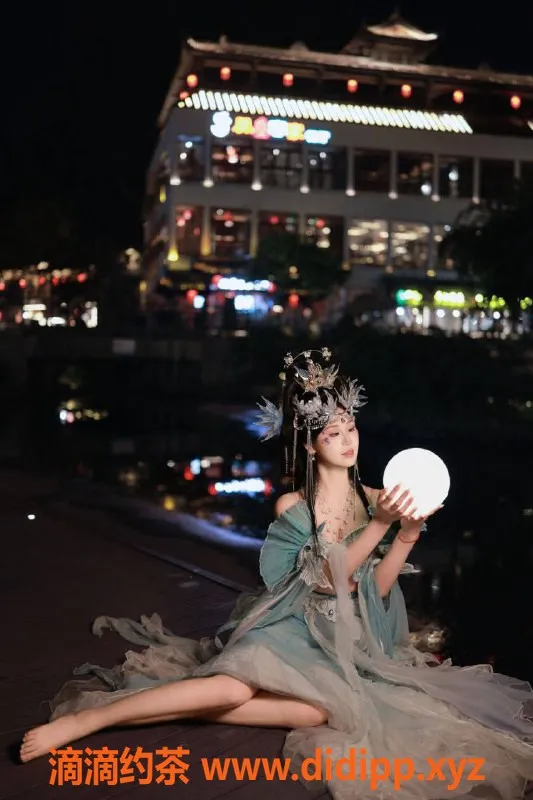 广州楼凤-广州天河媛媛，600元起，蛇吻服务超有感觉！