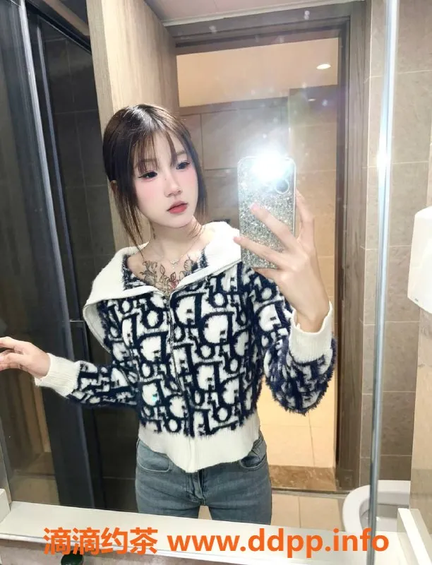 广州楼凤-天河倩倩，优秀伴游，课费600元