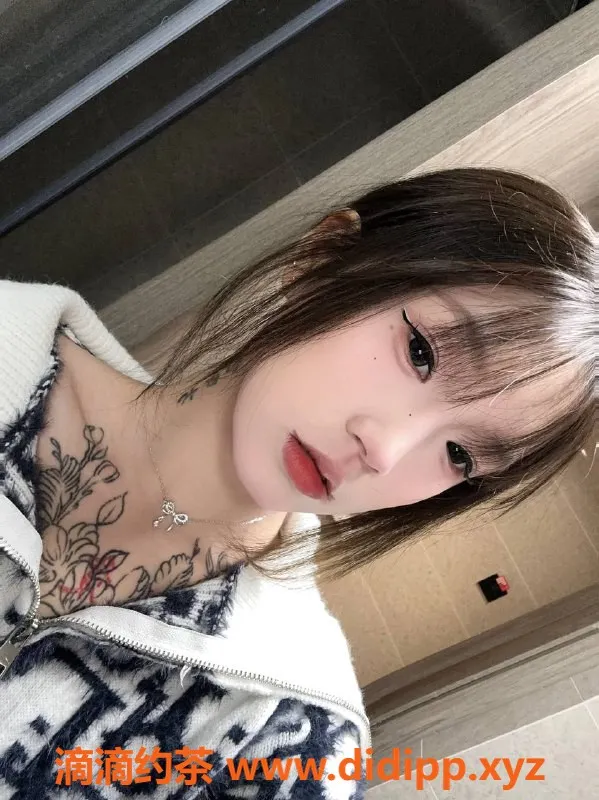 广州楼凤-天河倩倩，优秀伴游，课费600元