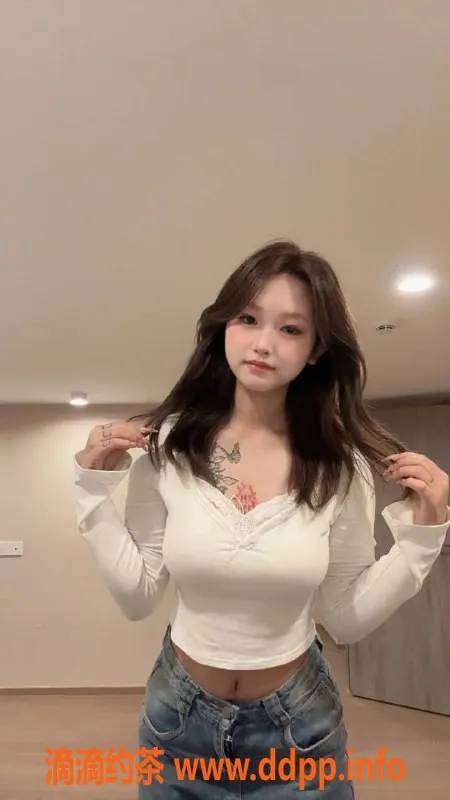 广州楼凤-天河美羊羊，私聊约700元服务