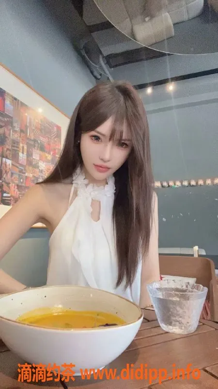 成都楼凤-武侯月亮，800/1200元双飞体验