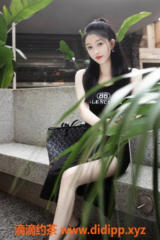 南京楼凤-南京鼓楼潇潇，1200起，尽享私人服务