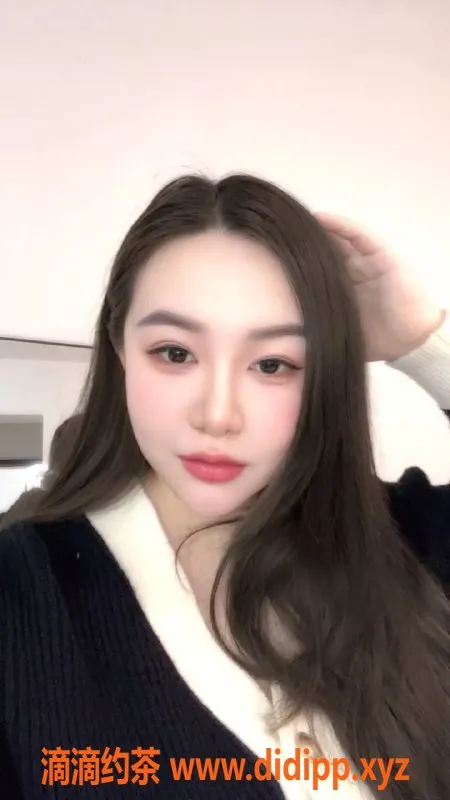 广州楼凤-天河巨乳可儿173cm，36F丰满型御姐