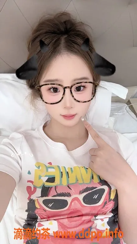 广州楼凤-黄埔嫩妹小垚，600元起服务体验