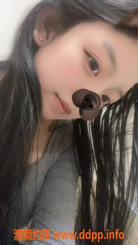 郑州楼凤-金水区19岁琦琦，165cm身高，服务多样