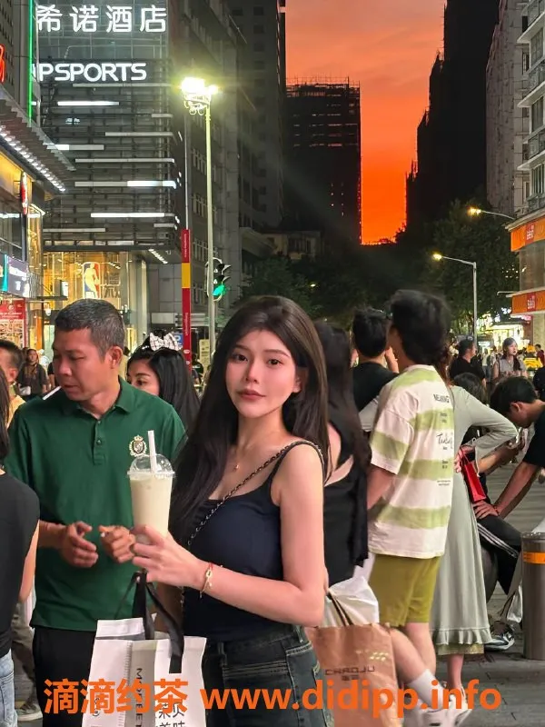 武汉楼凤-洪山区萱萱，500元修车服务，期待你的报道！