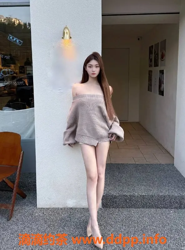 长沙楼凤-雨花区18岁艾琳，175cm女友式服务，600p体验