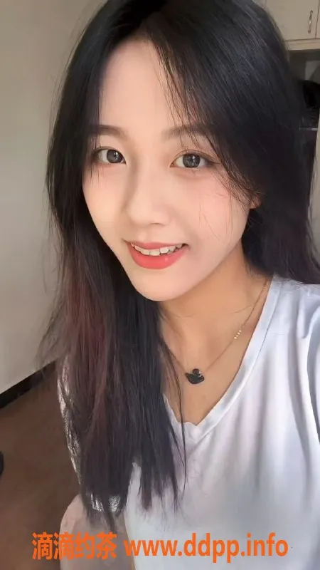 重庆楼凤-江北小欣，165CM，25岁全套服务！