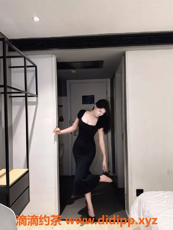 上海楼凤-闵行玥玥27岁气质御姐 身高175cm 课费900元起