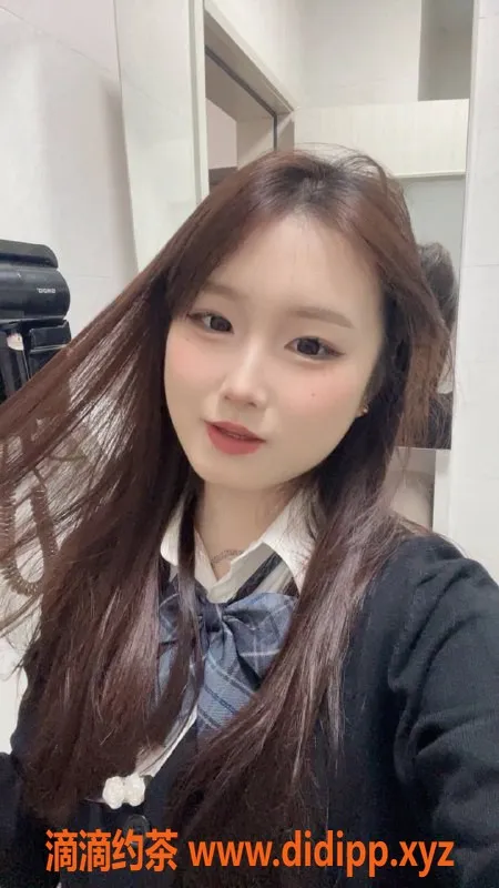 广州楼凤-海珠小九妹妹，700元精彩服务等你来体验