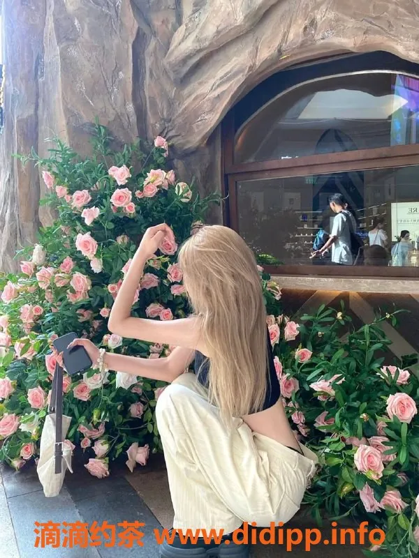 杭州楼凤-拱墅嫩妹言兮，清纯颜值限时200元