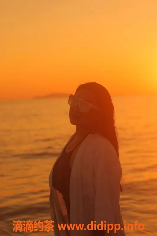 北京楼凤-朝阳区26岁爱笑女孩点点，身高163CM，服务优质